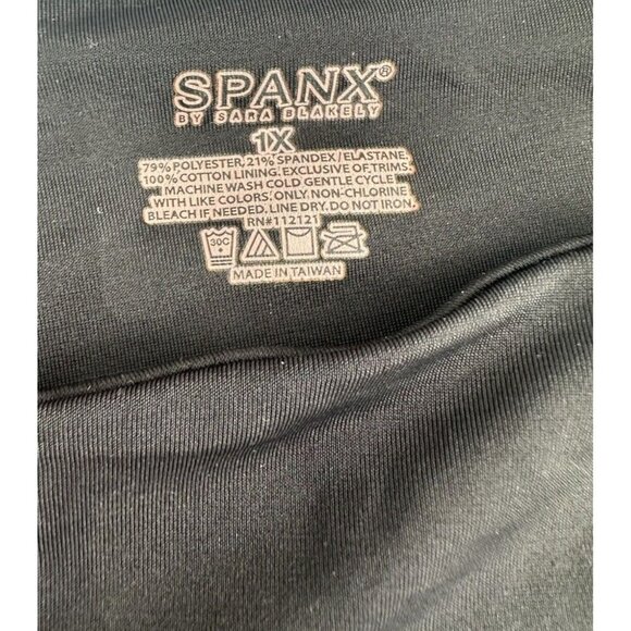 Spanx Sz 1X Seamless Slimming Shaping Shorts High Rise Stretch Black Womens - Picture 2 of 3